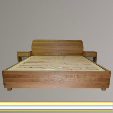 Bett aus Massivholz aus Eiche mit Bettkasten