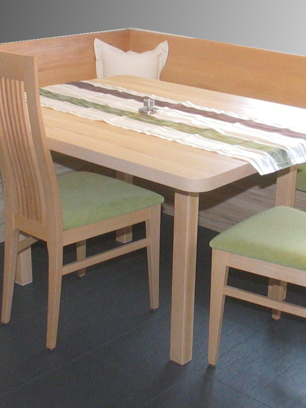 Corner Bench in Beech