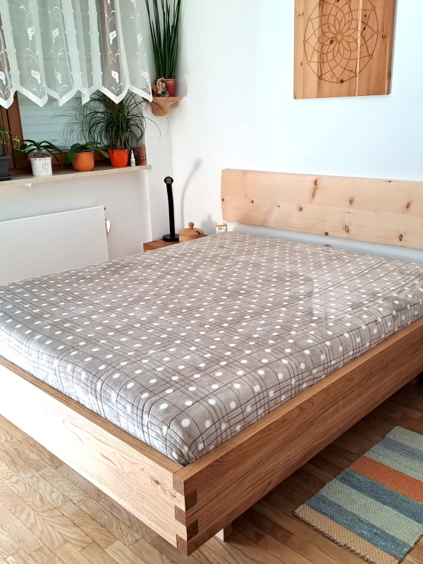 Oak Bed with Stone Pine Headboard Oak Bed with Stone Pine Headboard